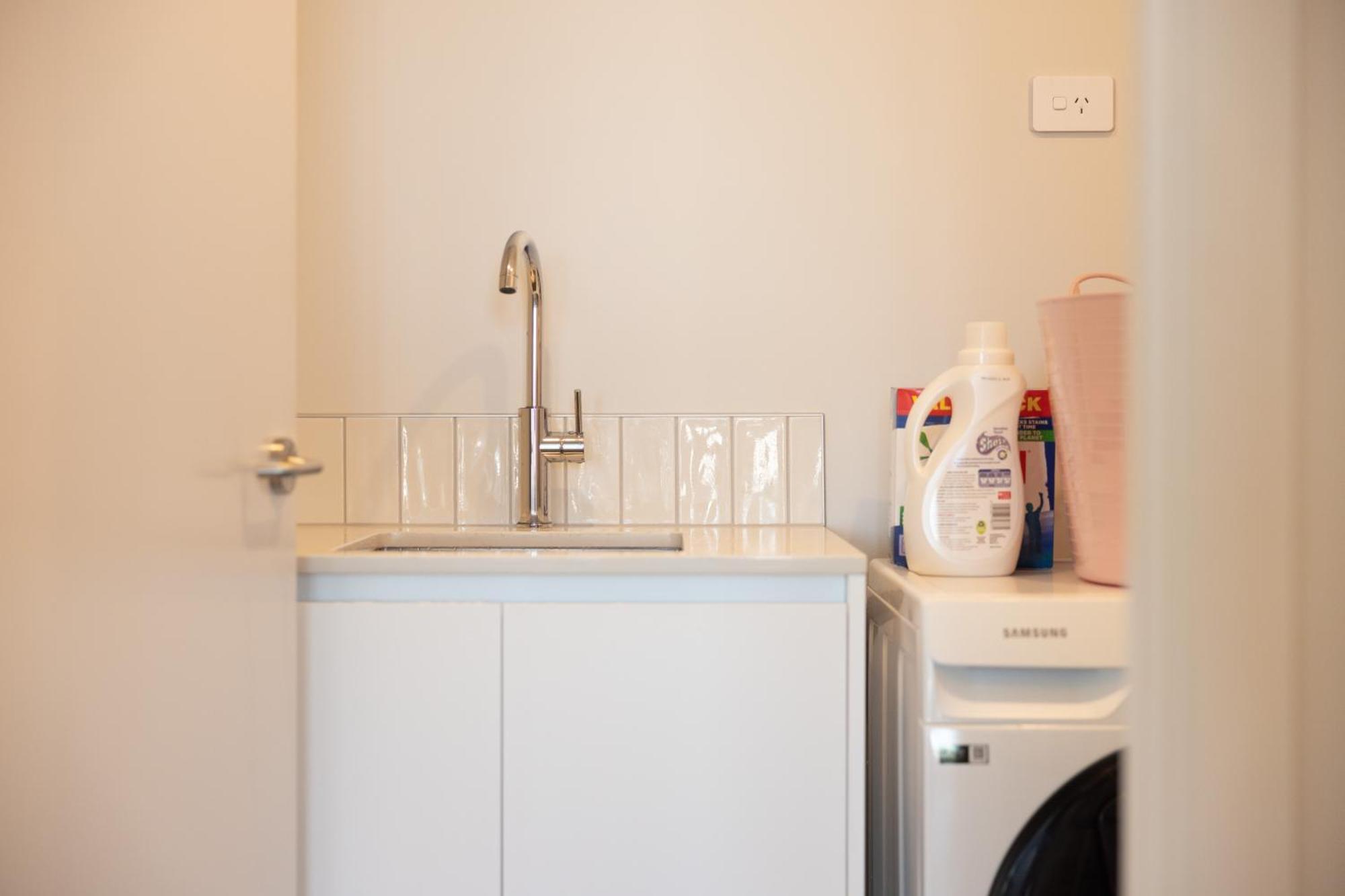 Luxury 2 Bedroom Cbd Apartment With Free Parking Christchurch Exterior photo